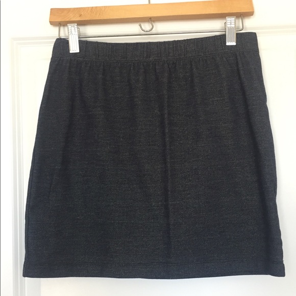 Fitted blue with gold accent skirt. - Picture 1 of 1